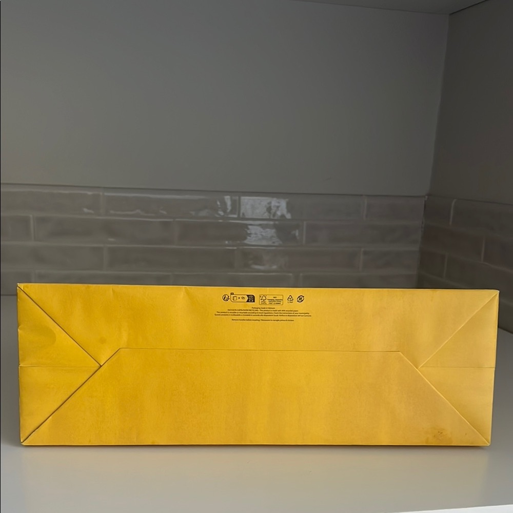 Fendi Roma Yellow Tote Bag - Picture 6 of 9